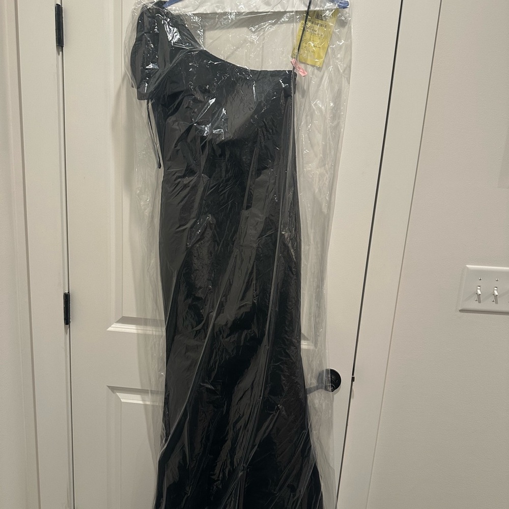 Black AMSALE Black One Shoulder Dress